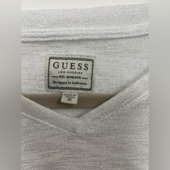 GUESS Men's V-Neck Tee Bundle - Set of 2 (Black & White) Size M - Picture 5 of 13